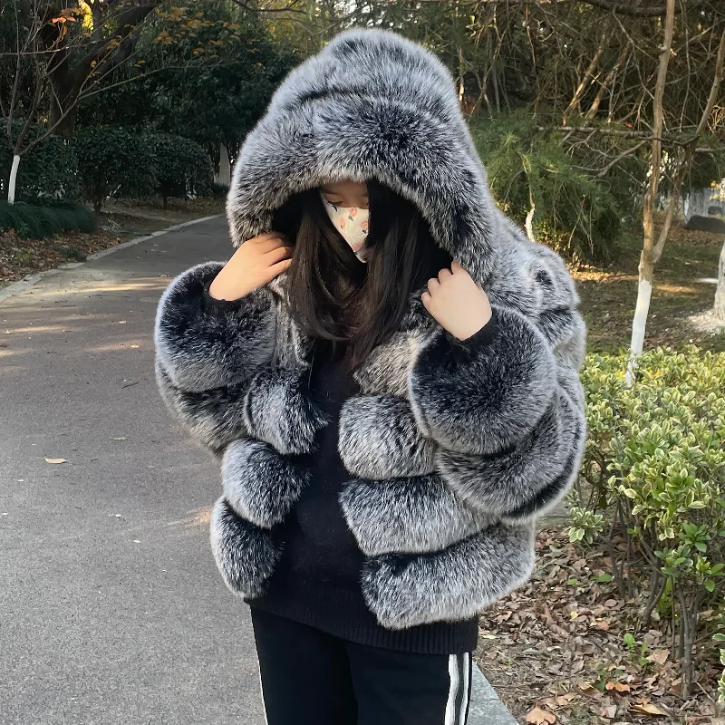 Women’s button-up jackets for classic style -QIUCHEN QC20110 Fashion Winter Warm Fluffy Fur Jacket Women Genuine Hooded Real Fox Coat